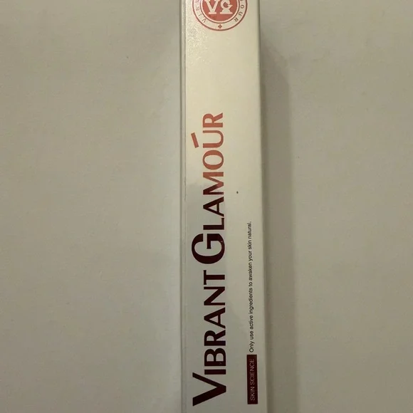 Vibrant Cayman Repair and Treatment Eye Cream — White with Red Accents - Picture 3 of 6